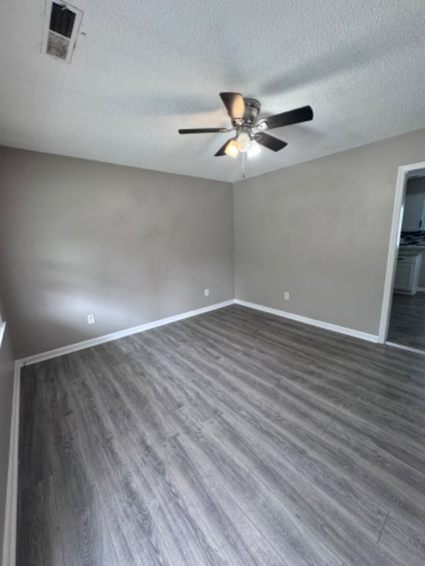 Photo - 1802 Tucker St