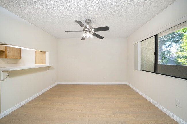 Photo - 12244 Riverside Dr