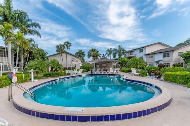 180 Cypress Way E Unit E230