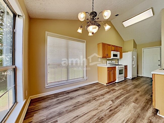 Photo - 2510 Baysridge Dr NW