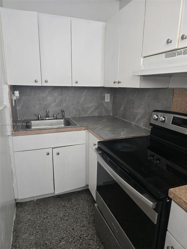Building Photo - 250 SW 11th Ave Unit 4