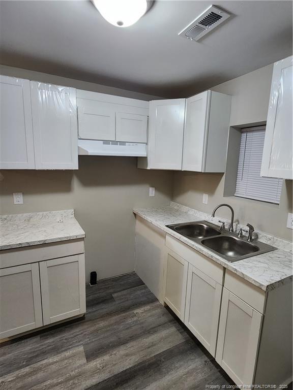 Photo - 4916 Schmidt St