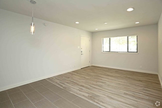 2 BR - Living Room