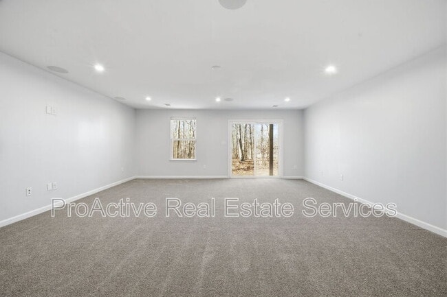 Photo - 4301 Whitfield Ln