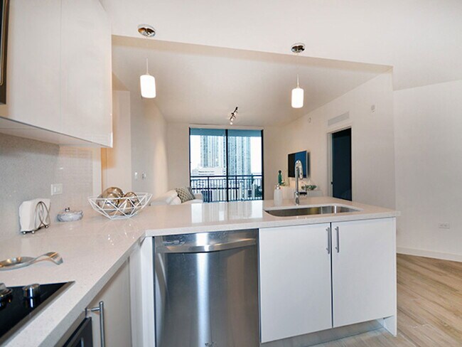 Photo - 999 SW 1st Ave Unidad 1611