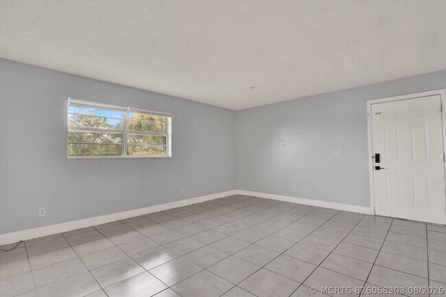 Photo - 3204 Louisiana Ave Unit D