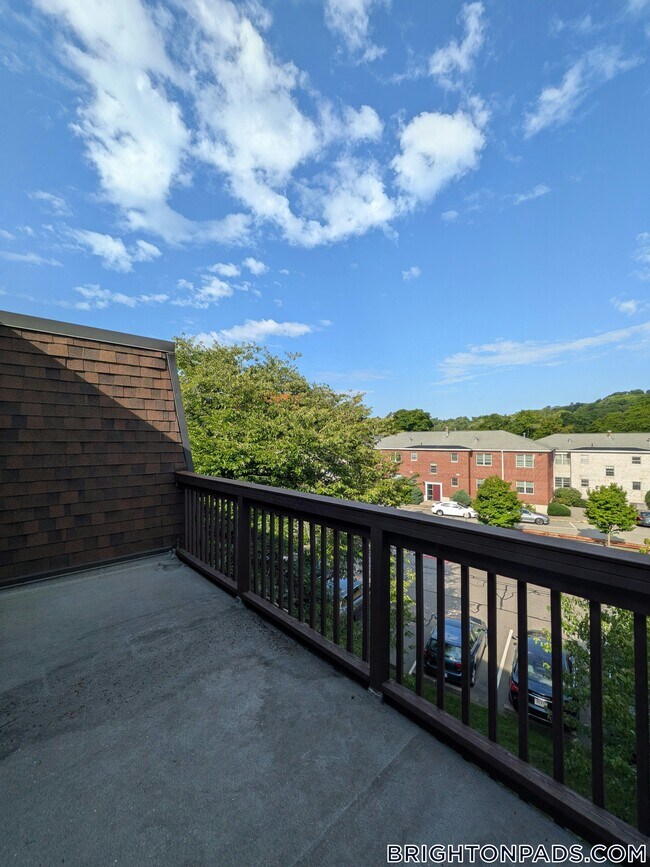 Photo - 142 Kenrick St Unit 34