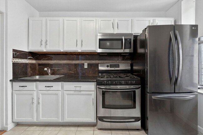 Photo - 154 S 3rd St Unit 154 South 3rd HDFC - #3
