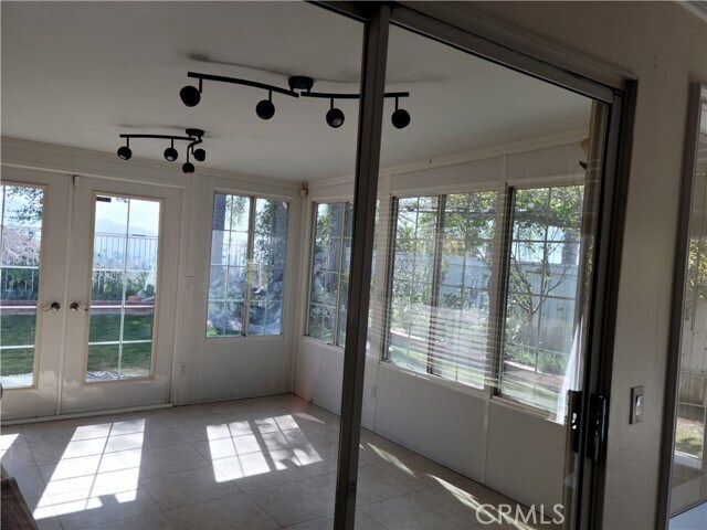 Photo - 2558 Steven Dr