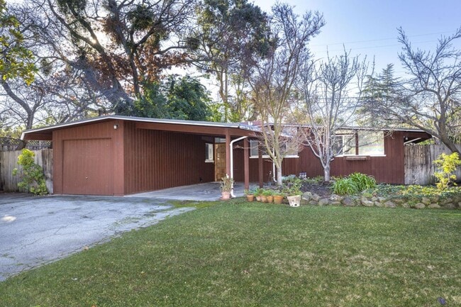 Building Photo - Freshly Updated 3 Bed, 2 Bath Eichler w/ Central Heat & AC!