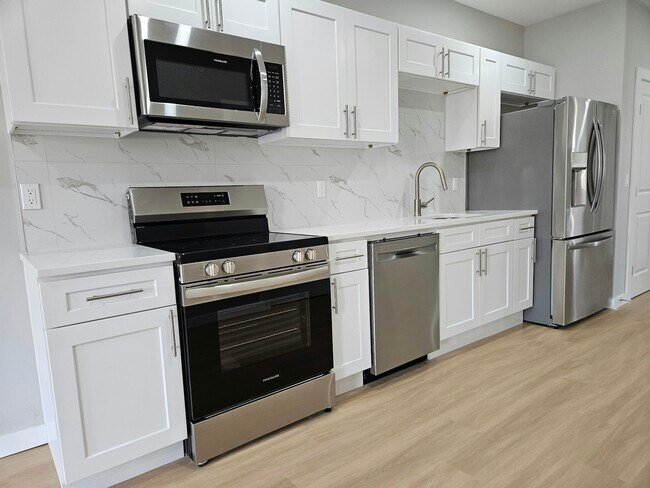 Photo - 1487 5th Ave Unidad 3