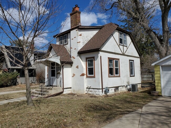 Photo - 3bed 1.5 bath house with garage