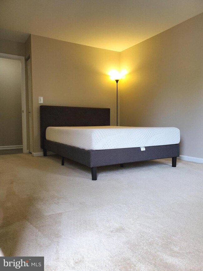 Photo - 14903 Rydell Rd Unidad 204