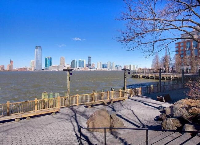 Photo - 70 Little W St Unidad 809