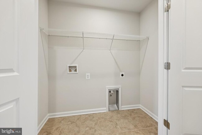 Photo - 8816 Selby Ct