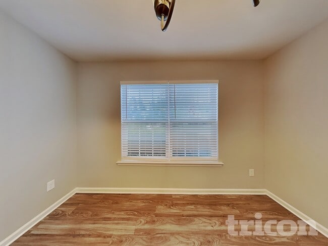 Photo - 2120 Clear Brook Dr
