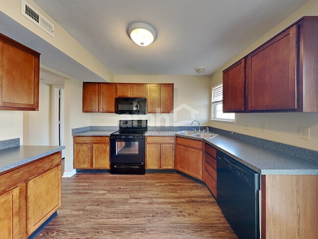 Photo - 5633 Rambling Dr