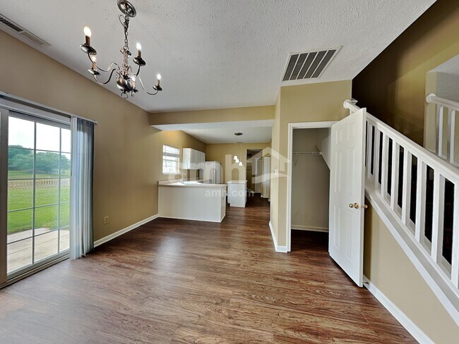 Photo - 6905 N Garland Ct