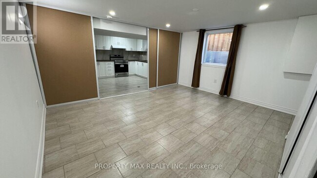 Photo - 30 Glenabbey Dr