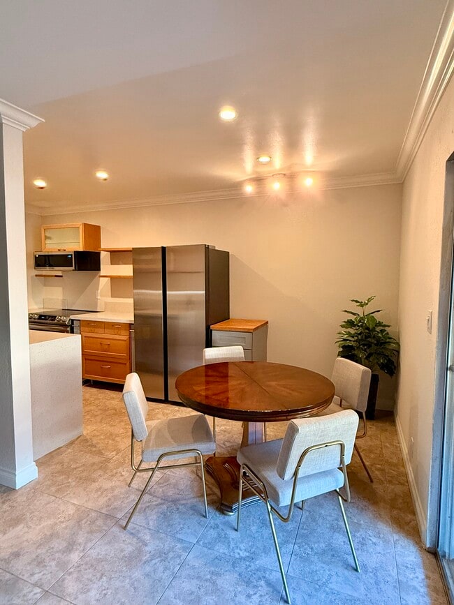 Photo - 408 E Civic Center Dr Unit 302