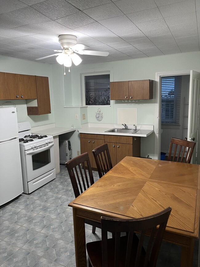 2535 Fleet St Unit 3