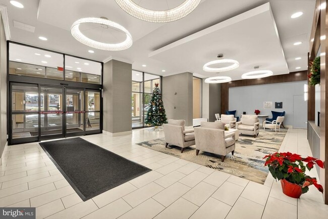 Photo - 4515 Willard Ave Unidad 2320S