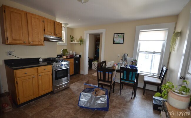 Photo - 53 West Seventh St. Unit 3 Unit 3