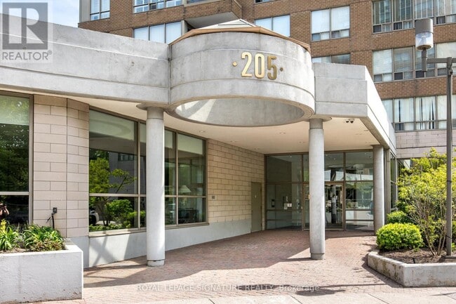 Photo - 205 Wynford Dr Unit PH2903