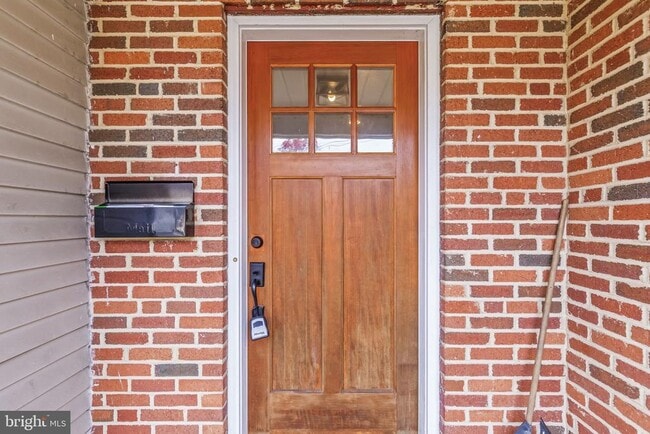 Photo - 4 Franklin Ave