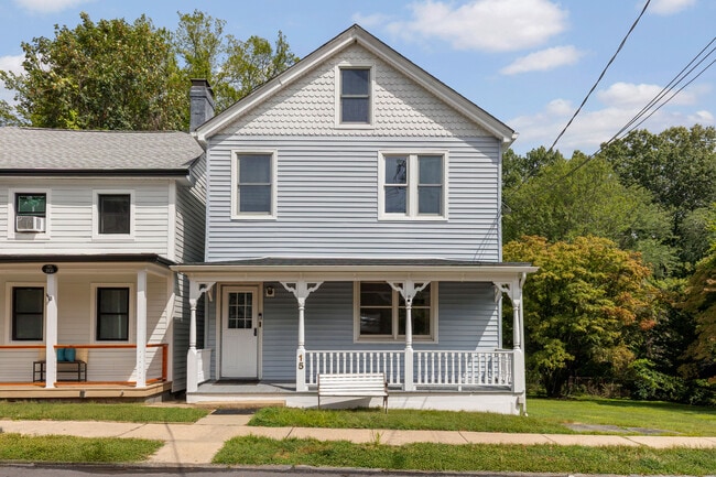 Building Photo - 15 E Clinton Ave Rental