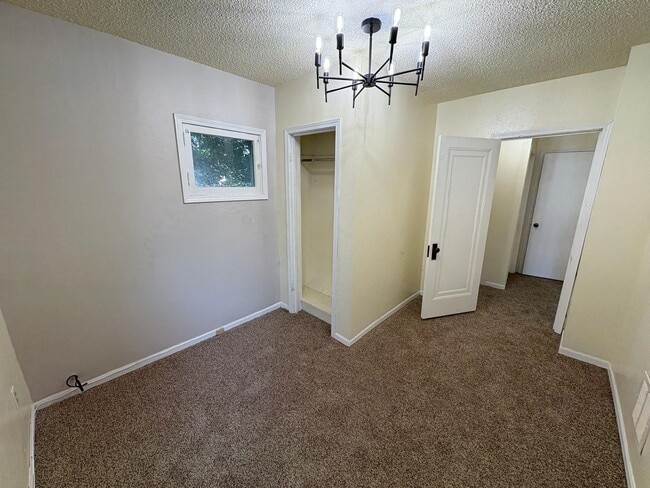 Photo - 1924 Dorr St
