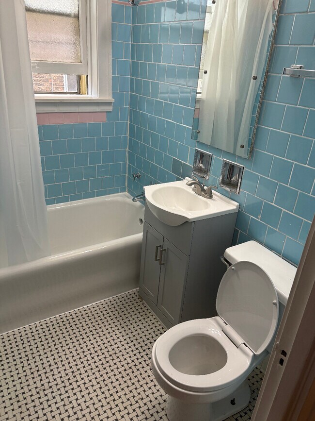 Photo - 21st Street