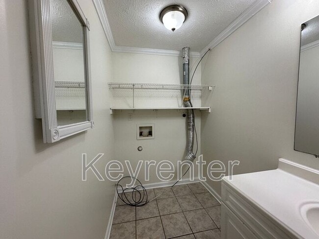 Photo - 379-377-A Robertsville Rd