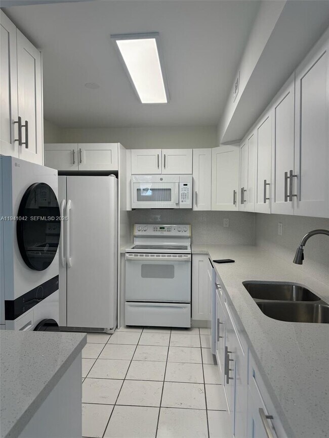 Photo - 5800 SW 127th Ave Unidad 2119