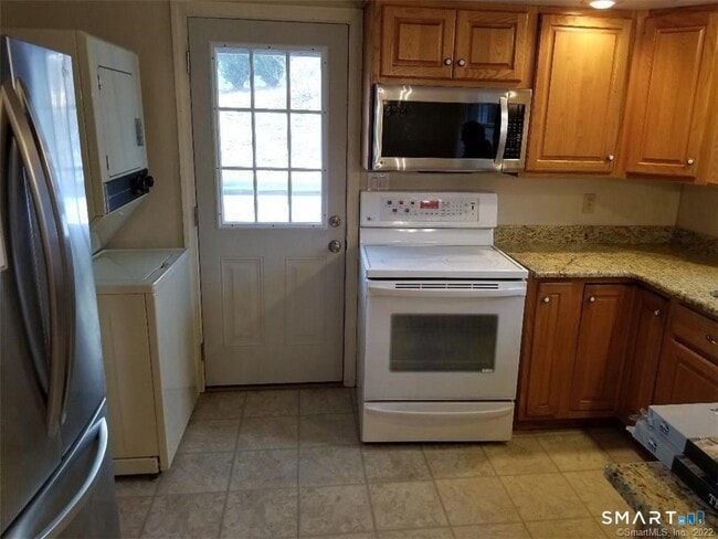 Photo - 36 Woodcrest Dr