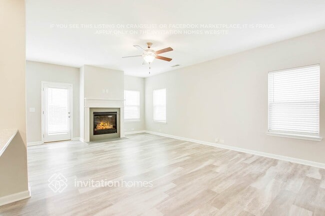 Photo - 3941 Lake Manor Way