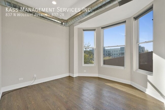 Photo - 837 N Wolcott Ave Unit 837-2R