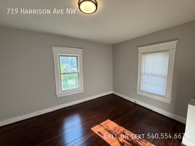 Building Photo - 719 Harrison Ave NW Rental