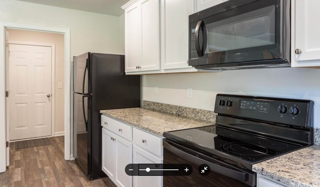 Room in House on Turning Lake Drive