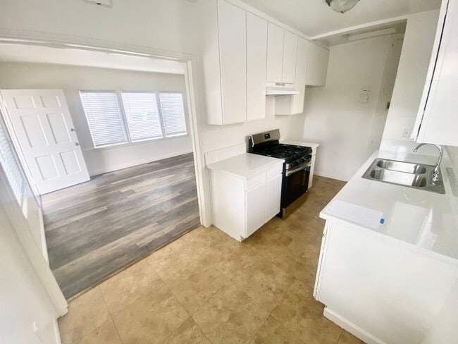 Photo - 1-bed, 1-Bath House in Carson $2,100