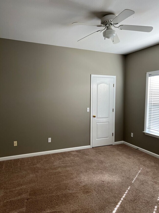 Available NOW 2 Cottage Rental House Rental in Enterprise, AL