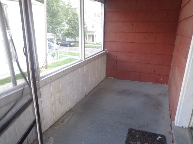 Private screened porch - 80 McMillen Ave Unit Upstairs