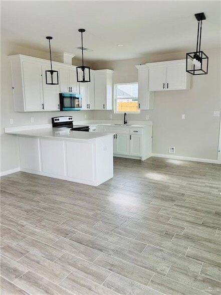 701 N Onyx Ave Unit 1
