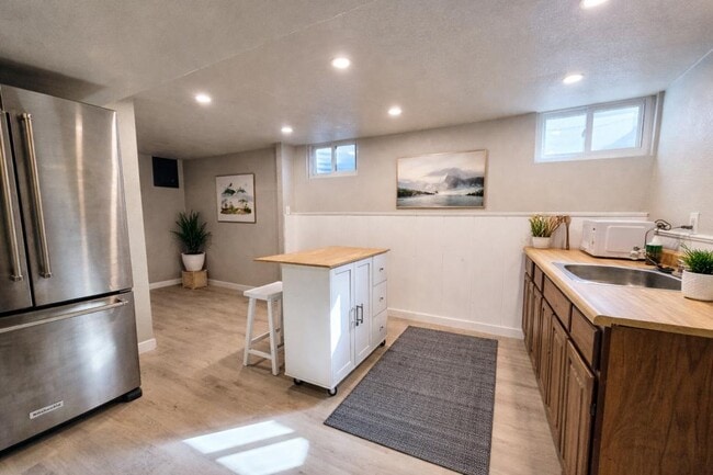 Photo - 9210 Meade St