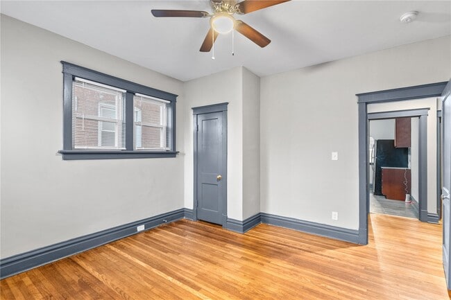 Photo - 4040 Shreve Ave Unit B