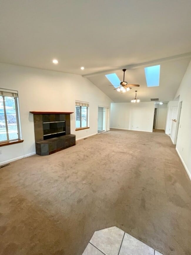 Photo - Fawn Run Duplex - 00000-FAWN-00 Unidad 2625