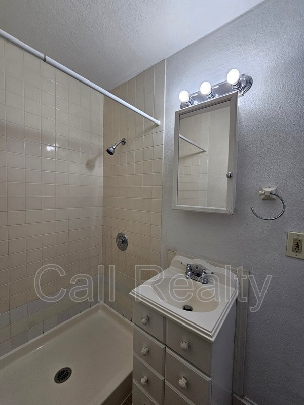 Photo - 1028 E Mission Ave