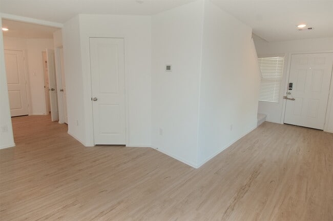 Photo - 4207 Palmetto Grv Ln