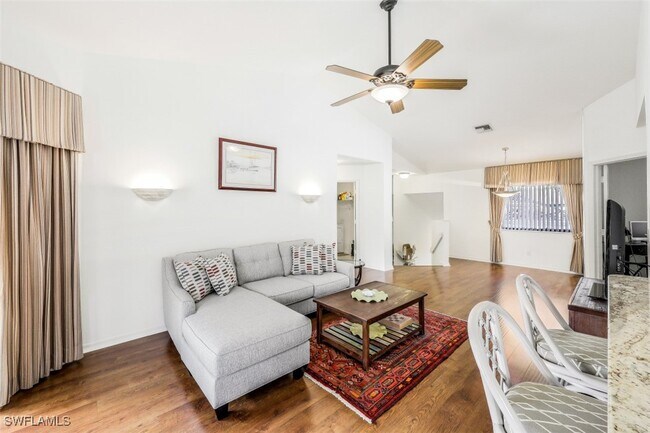 Photo - 78 Bennington Dr Unit 5-8