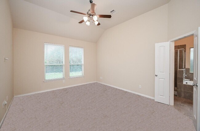 Photo - 23919 Villa Lisa Dr